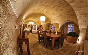 Domus Decclesiis